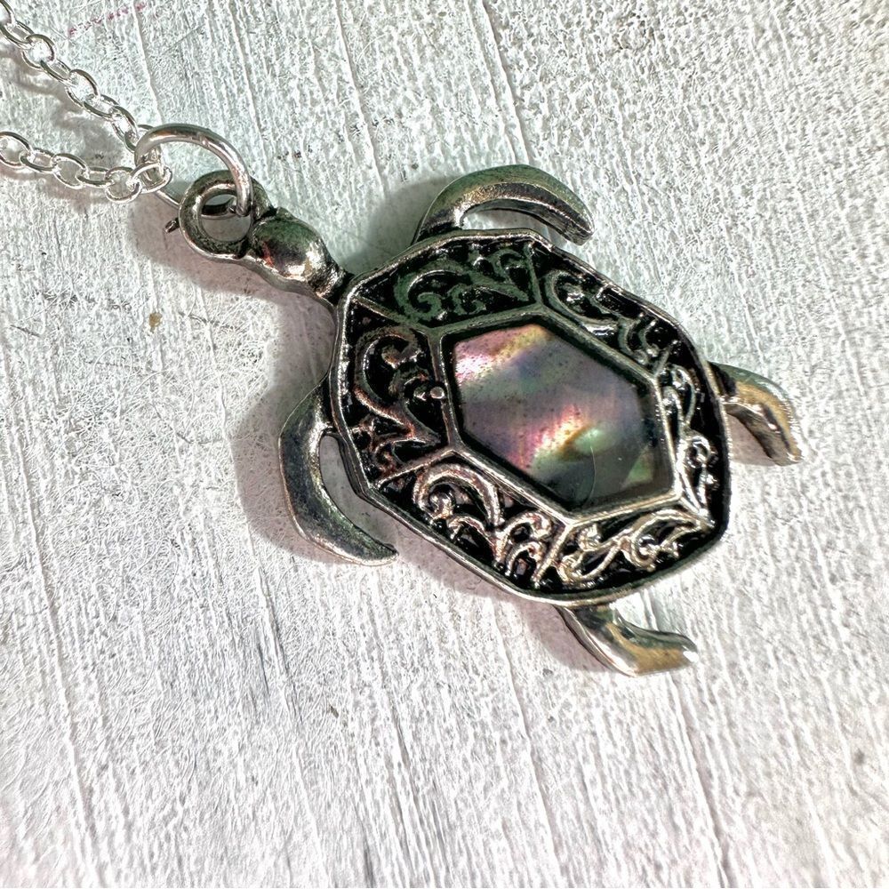 Silver tone turtle abalone pendant necklace